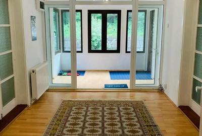 Casă cu 3 camere în Central - 1