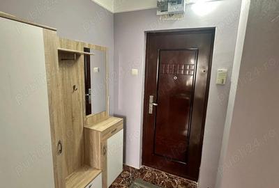 Apartament cu 2 camere semidecomandat, mobilat în Podu Roș - 2