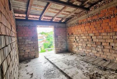 Casă cu 4 camere cu Teren 284 Mp în Iorga - 7