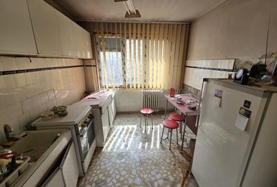 Apartament cu 3 camere semidecomandat în Vitan - 10