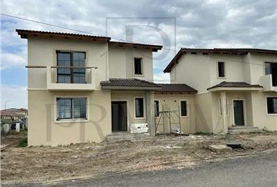 Duplex despartit prin camera tehnica - 2 dormitoare - 2 bai - zona foarte buna ! - 1