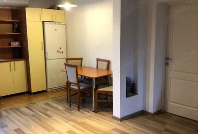 Apartament cu 4 camere, zona ultracentrala - 3