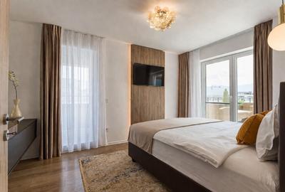 Penthouse cu 4 camere decomandat, mobilat în Tractorul - 15