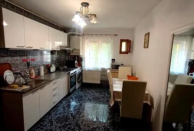 Apartament de vanzare 2 camere decomandat cartier Zorilor zona Profi Apartament de vanzare 2 camere decomandat cartier Zorilor zona Profi - 2