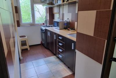 Apartament cu 2 camere semidecomandat în Berceni - 9