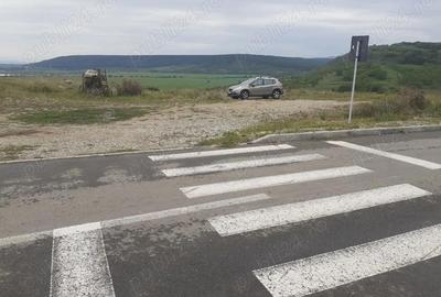 Teren de 3300 mp, în Central - 8