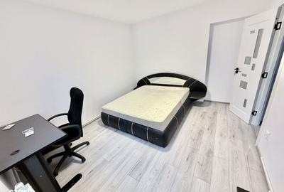 Apartament cu 2 camere decomandat în Cornișa - 3