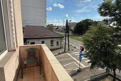 Apartament cu 3 camere semidecomandat în Eroii Revoluției - 9
