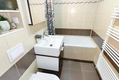 Apartament cu 3 camere decomandat în Central - 6