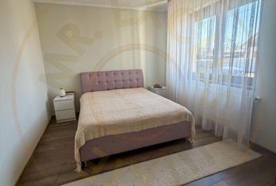 Casă cu 4 camere decomandat cu Teren 835 Mp în Lazuri