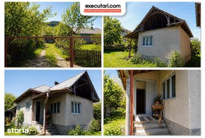 Casă cu 2 camere cu Teren 1445 Mp în Săliște