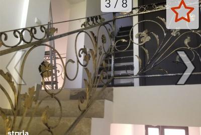 Casă cu 7 camere cu Teren 330 Mp în Corbeanca