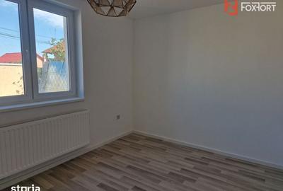 Casă cu 3 camere cu Teren 710 Mp în Central - 1