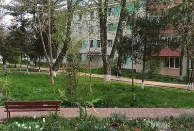 Apartament cu 3 camere semidecomandat în Central - 3