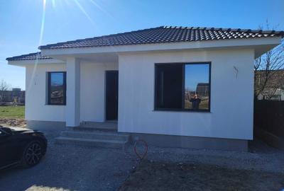 Casă cu 4 camere în Central