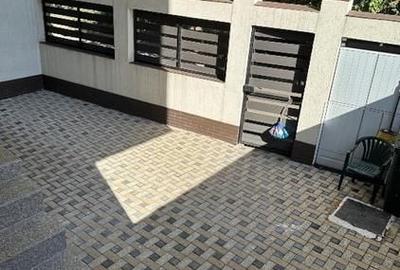 Apartament cu 3 camere decomandat în Crângași