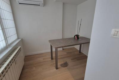 Apartament cu 3 camere decomandat, mobilat în 1 Mai - 10
