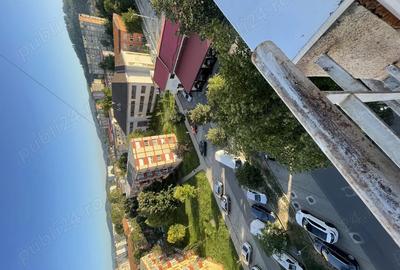 Vand sau inchiriez pe perioada lunga garsoniera . - 5