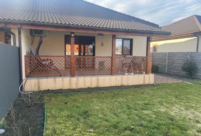 Duplex cu 3 camere cu Canalizare în Moșnița Nouă - 4