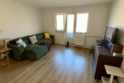 Apartament cu 3 camere semidecomandat în Rogerius - 1