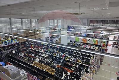 Spațiu comercial, de 2,246 mp, în Central - 1