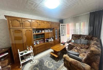 Apartament cu 3 camere, etaj 1, decomandat, zona Lipovei - 3