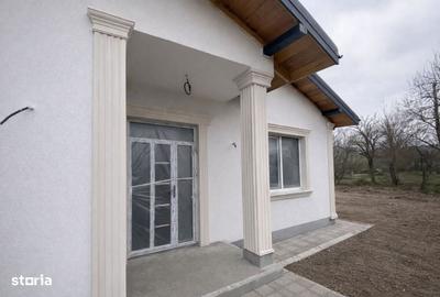 Casă cu 3 camere cu Teren 420 Mp în Tomești - 3