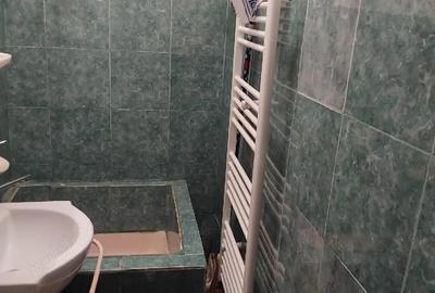 Garsonieră semidecomandată în Micro 19 - 2