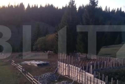 Teren de 2400 mp, în Central - 7