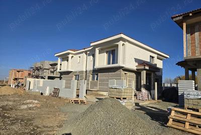 Casă cu 4 camere cu Teren 280 Mp în Central - 3