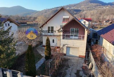 Casa sat Vadurele , comuna Alexandru cel Bun - 7