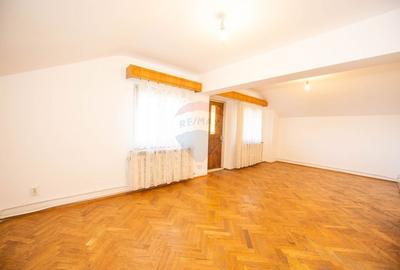 Casa Vilă cu 7 camere de vanzare, 250 mpu, 200 mp, teren în Buzau - 50