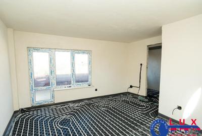 Casă cu 5 camere cu Teren 136 Mp în Neptun - 10