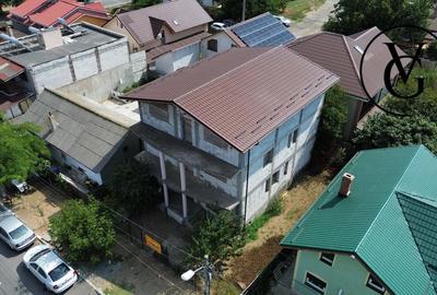 Casa P+1+M pretabila pensiune - Eforie Nord - 11 camere - 2