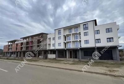 Apartament cu 3 camere decomandat în Aeroport