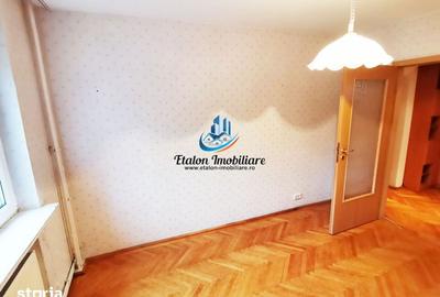 Apartament cu 3 camere decomandat în Sud - 10