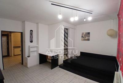 Garsonieră decomandată, mobilată în Complex Studențesc - 2