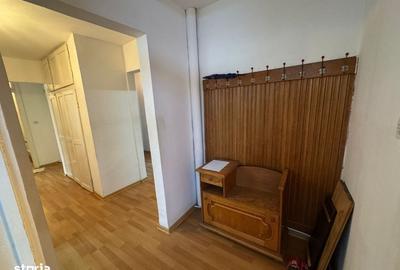 Apartament cu 4 camere decomandat în Micro 16 - 6