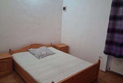 Apartament cu 2 camere nedecomandat, mobilat în Sinaia - 4