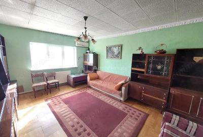 Apartament cu 3 camere decomandat în Unirii Nord - 6