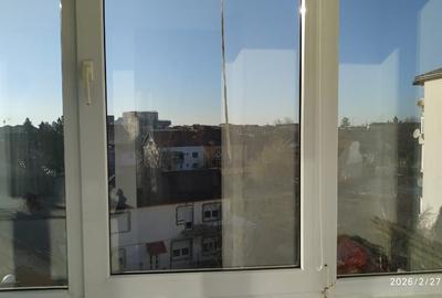 Apartament cu 3 camere semidecomandat în Circumvalațiunii - 7