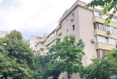 Garsonieră decomandată în Decebal - 2