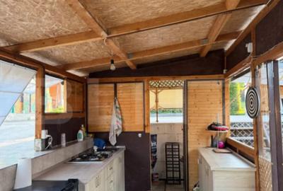 Casă cu 3 camere cu Teren 989 Mp în Central