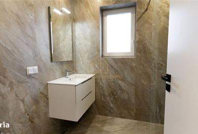 Apartament cu 3 camere decomandat în Recea - 8