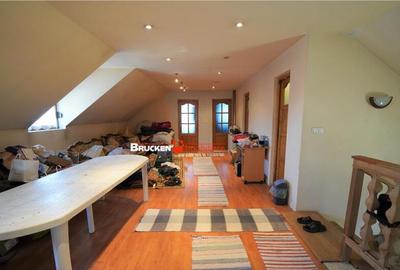 PROPRIETATE GENEROASA CU MANSARDA SI GRADINA IN TARIAN - 2