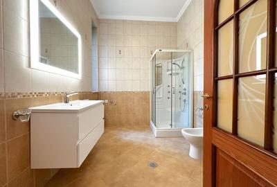 Casă individuală cu 8 camere cu Canalizare în Pipera - 30