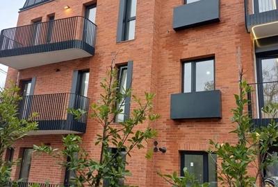 Duplex cu 6 camere cu Garaj în Cotroceni - 1