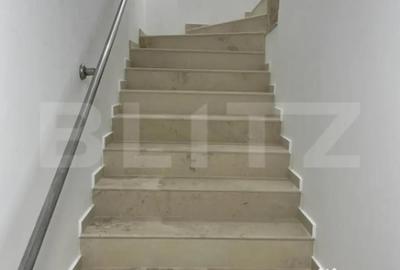 Spațiu comercial, de 600 mp, în Central - 11