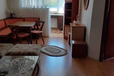 Apartament cu 2 camere semidecomandat în Florești