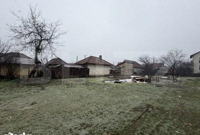 Teren de 500 mp, în Central